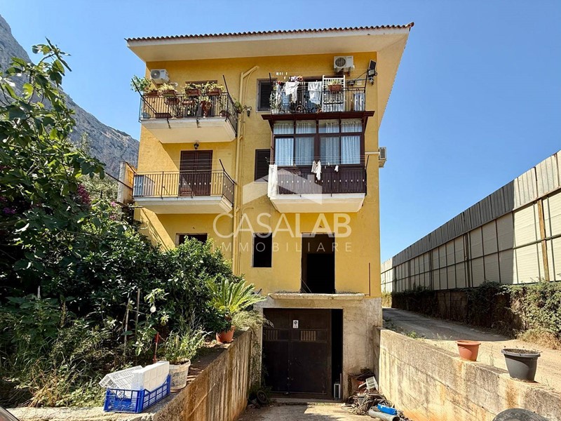 Trilocale in Vendita a Isola delle Femmine, 78'000€, 110 m²