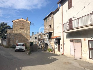 Box in Vendita a Monte Romano, 12'000€, 23 m²