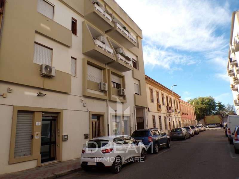 Trilocale in Affitto a Cagliari, 1'000€, 97 m²