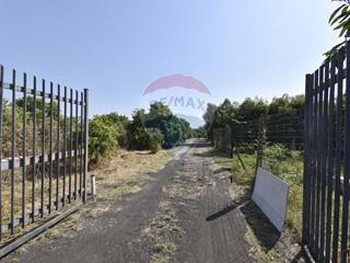 Terreno agricolo in Vendita a Acireale, 75'000€, 6000 m²