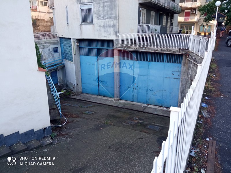 Quadrilocale in Vendita a Catania, 800'000&euro;, 2000 m², con Box
