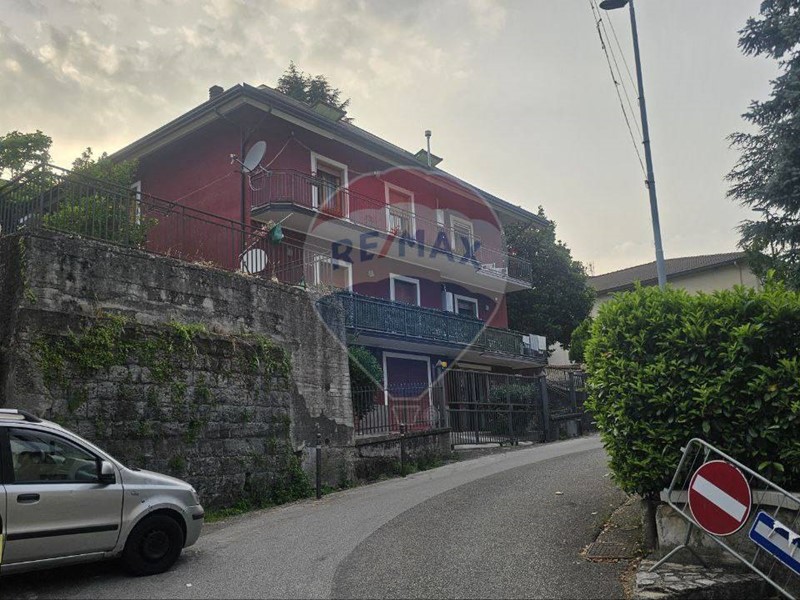 Appartamento in Vendita a Pannarano, 139'000€, 250 m²