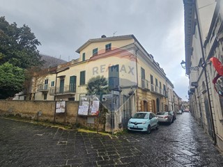 Casa Semi Indipendente in Vendita a Paolisi, 149'000€, 194 m²