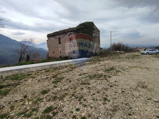 Rustico in Vendita a Sant'Agata de' Goti, 115'000€, 136 m²