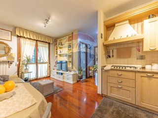 Trilocale in Vendita a Roma, 330'000€, 90 m²