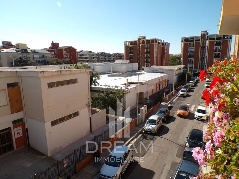 Trilocale in Vendita a Quartu Sant'Elena, 185'000&euro;, 102 m²