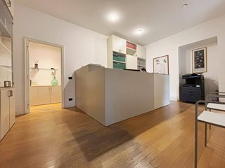 Ufficio in Affitto a Piacenza, 750€, 90 m²