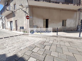 Casa Indipendente in Vendita a Zollino, 100'000€, 142 m²