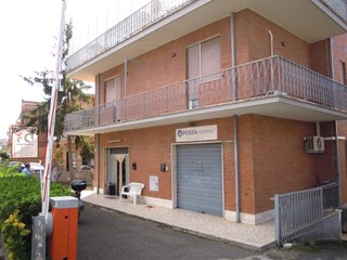 Negozio in Vendita a Roma, 110'000€, 60 m²