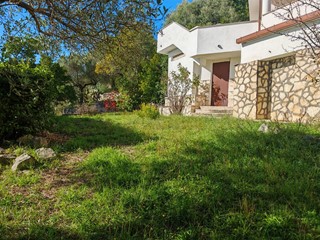 Villa in Vendita a Venafro, 495'000&euro;, 387 m²