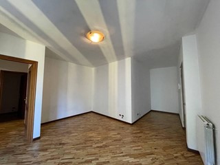 Trilocale in Vendita a Lodi, 149'000€, 75 m², arredato
