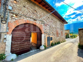 Trilocale in Affitto a Concesio, 850€, 123 m², arredato