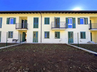 Trilocale in Vendita a Buscate, 150'000€, 70 m²