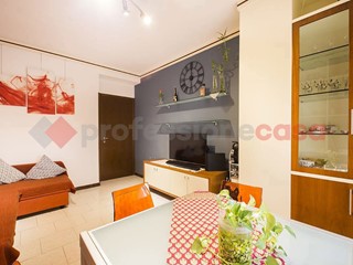 Trilocale in Vendita a Cinisello Balsamo, 200'000€, 70 m²