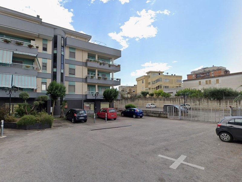 Box in Vendita a Aprilia, 26 m²