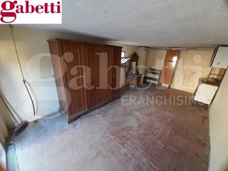 Quadrilocale in Vendita a Poggibonsi, 165'000€, 87 m²