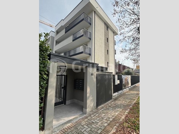 Trilocale in Vendita a Abbiategrasso, 330'000€, 118 m²