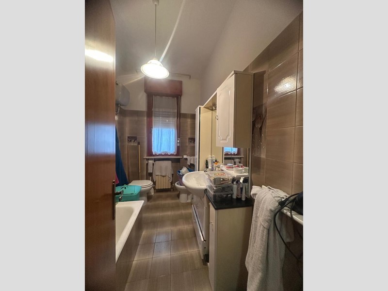 Appartamento in Vendita a Monteprandone, zona Centobuchi, 135'000€, 107 m², con Box