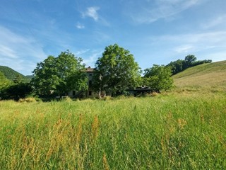 Casa Indipendente in Vendita a Zocca, 190'000€, 490 m², con Box