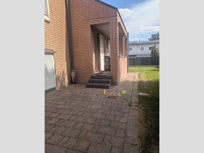 Bilocale in Affitto a Parma, zona Parma Frazioni - Delegazioni, 800€, 50 m², arredato