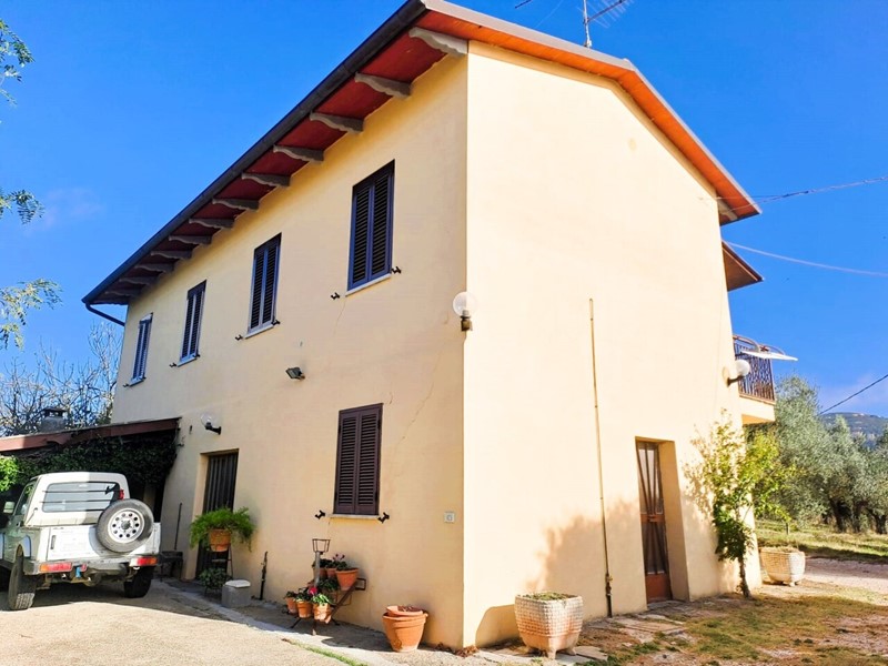 Casa Indipendente in Vendita a Alviano, 118'000&euro;, 113 m²