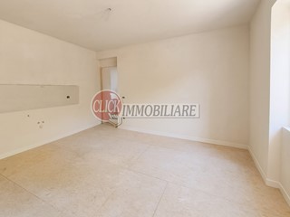 Casa Semi Indipendente in Vendita a Borgo San Lorenzo, 170'000€, 85 m²