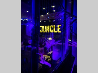 Attività commerciale in Affitto a Vicenza, 67'000€, 200 m²