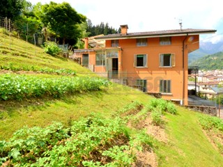 Appartamento in Vendita a Recoaro Terme, 110'000&euro;, 138 m²