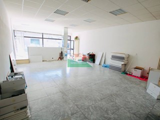 Immobile commerciale in Affitto a Ravenna, 600€, 65 m²