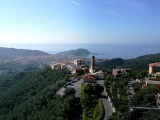 Quadrilocale in Affitto a Sestri Levante, zona collina o nel verde, 750€, 80 m²