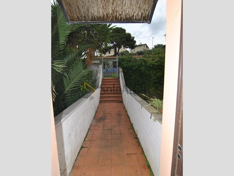 Casa Indipendente in Affitto a Livorno, zona Montenero Basso, 1'500€, 160 m²