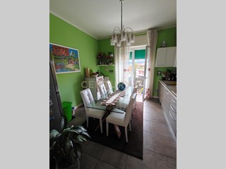 Appartamento in Vendita a Verona, 299'000€, 137 m², con Box