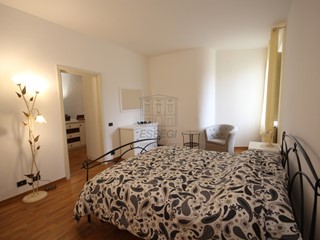 Bilocale in Affitto a Lucca, zona Centro storico, 770€, 60 m², arredato