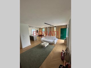 Casa Semi Indipendente in Vendita a Santo Stefano di Magra, zona Santo Stefano, 425'000€, 142 m², arredato