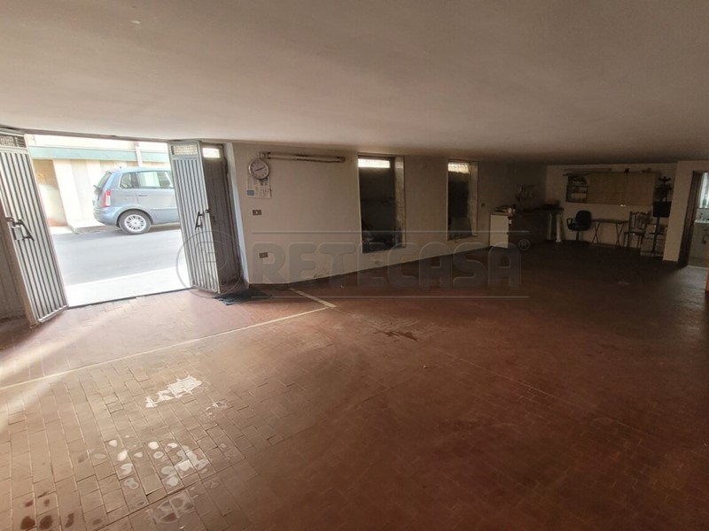 Box in Vendita a Altamura, zona ZONA VIA BARI, 58'000€, 75 m²