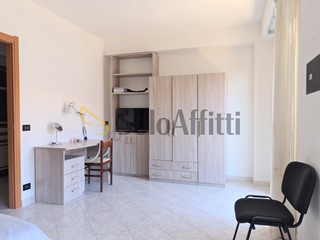 Stanza in Affitto a Catanzaro, zona Catanzaro Sud, 250&euro;, 100 m², arredato