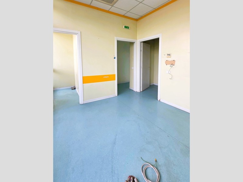 Ufficio in Vendita a Brescia, zona CITTA' - Zona Sud, 135'000€, 117 m²