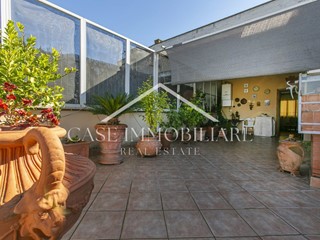 Trilocale in Vendita a Roma, 249'000€, 140 m²