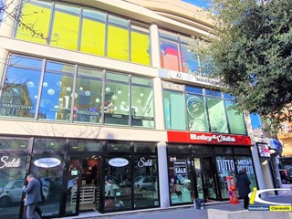 Negozio in Vendita a Ladispoli, 180'000€, 115 m²
