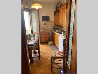 Appartamento in Vendita a Carrara, 320'000€, 130 m²