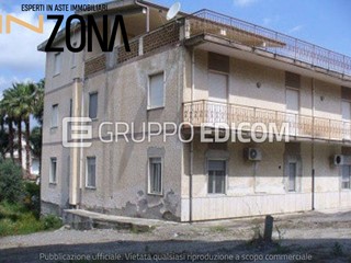 Appartamento in Vendita a Siderno, 61'014€, 387 m²