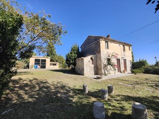 Rustico in Vendita a Acquaviva Picena, 165'000€, 168 m², con Box