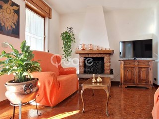 Appartamento in Vendita a Tarcento, 108'000€, 161 m²