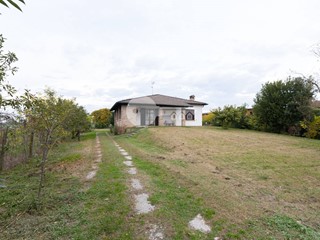 Villa in Vendita a Leno, 215'000€, 186 m²