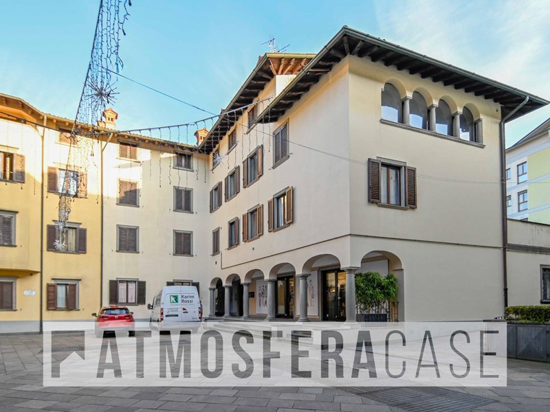 Appartamento in Vendita a Leffe, 269'000€, 210 m²
