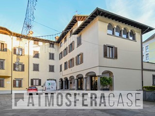 Appartamento in Vendita a Leffe, 269'000€, 210 m²