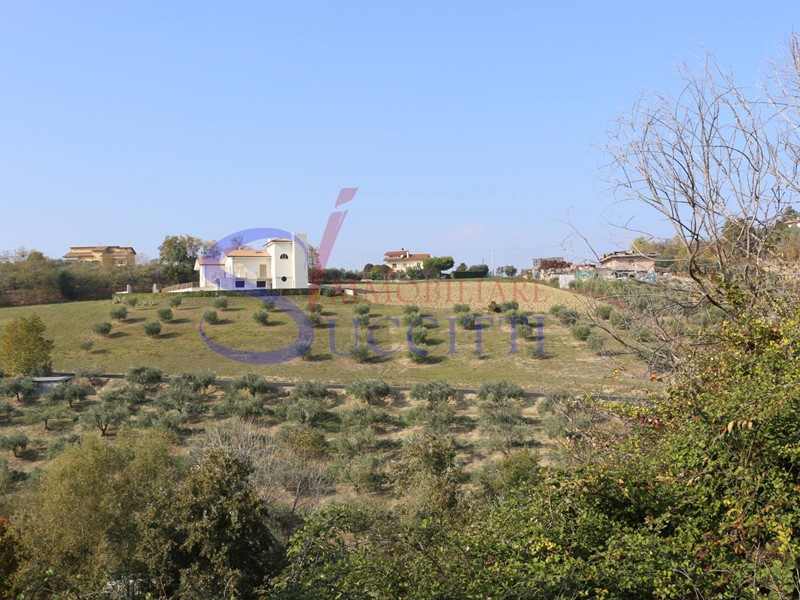 Terreno agricolo in Vendita a Tortoreto, 26'000€, 4750 m²