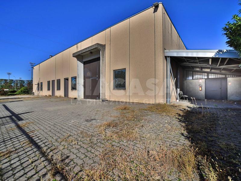 Capannone in Vendita a Verdellino, 1'350'000€, 2545 m²