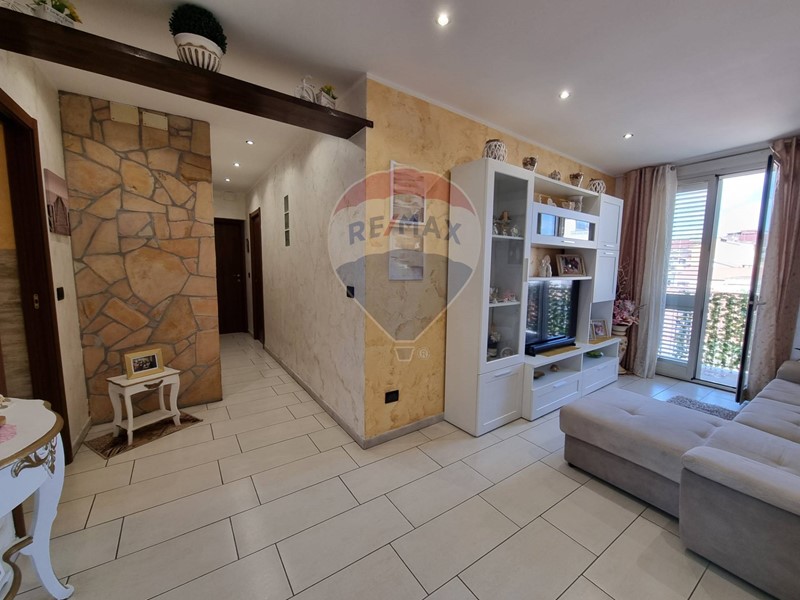 Trilocale in Vendita a Catania, 119'000&euro;, 90 m²