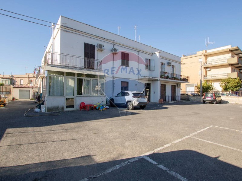 Appartamento in Vendita a Siracusa, 100'000€, 106 m²